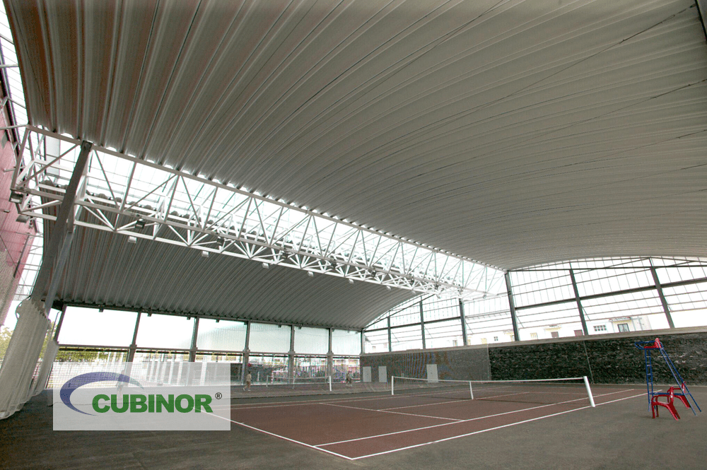 Cubierta autoportante para pistas de tenis en complejo deportivo Michelín Lasarte, Guipúzcoa