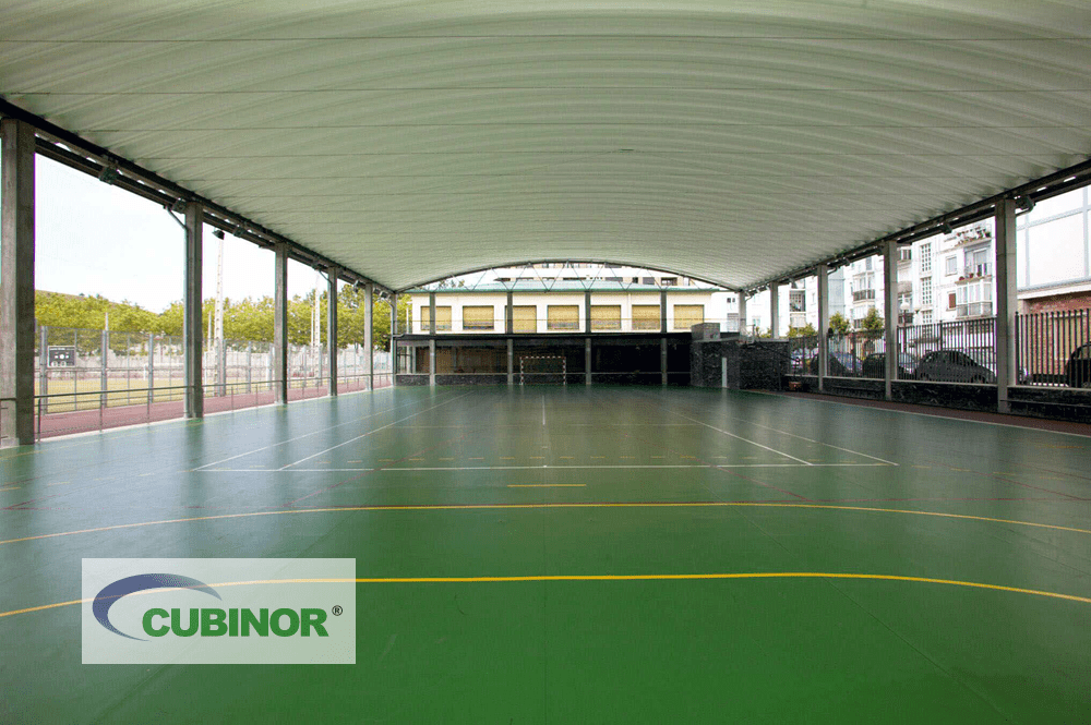 Cubierta para pista polideportiva en complejo deportivo Michelín Lasarte, Guipúzcoa